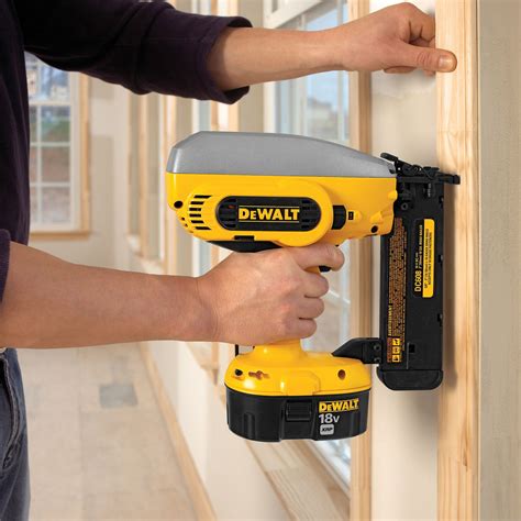 DEWALT Cordless Brad Nailer Kit, 18.0, Adhesive, Straight - 2VDJ9|DC608K - Grainger