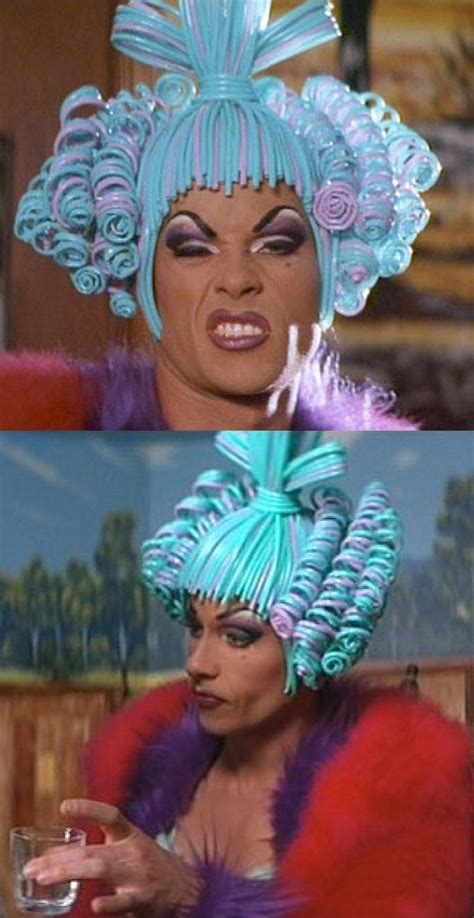 Guy Pearce in The Adventures of Priscilla, Queen of the Desert (1994) | Foam wigs, Queen makeup ...