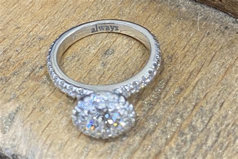 10 Best Engagement Ring Engraving Tips and Ideas