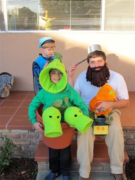 Plants Vs. Zombies Costumes : 7 Steps (with Pictures) - Instructables