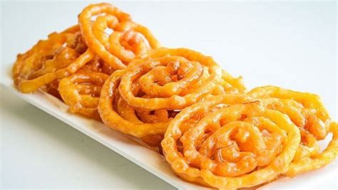 Crispy Jalebi Recipe | Sweet Pakistani Jalebi Recipe by KFoods.com