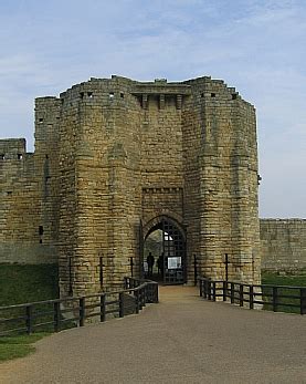 Warkworth Castle - a Medieval Fortress worthy of Harry Hotspur