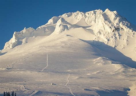 SKI AREA | Timberline Lodge