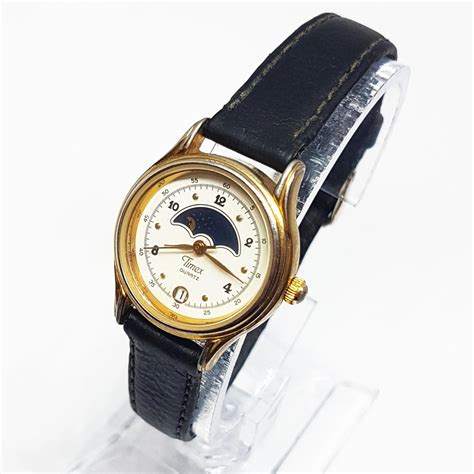 Vintage Timex Moon Phase Watch | Luxury Gold-tone Watches – Vintage Radar