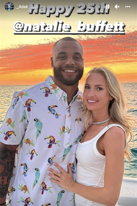 Dak Prescott's girlfriend celebrates 25th birthday on yacht