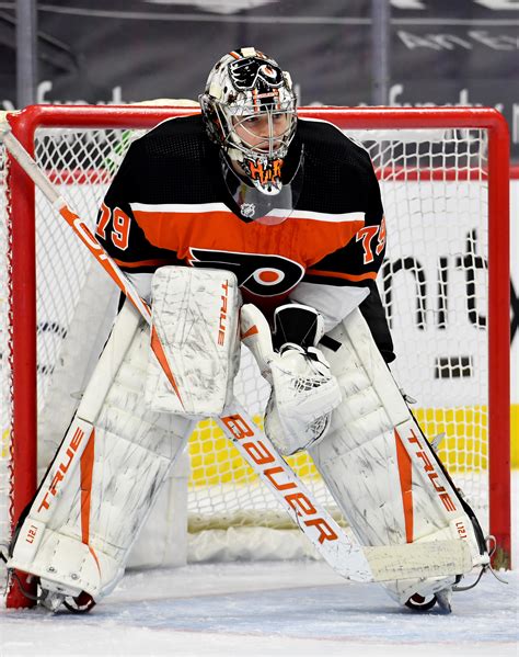 Philadelphia Flyers Sign Carter Hart