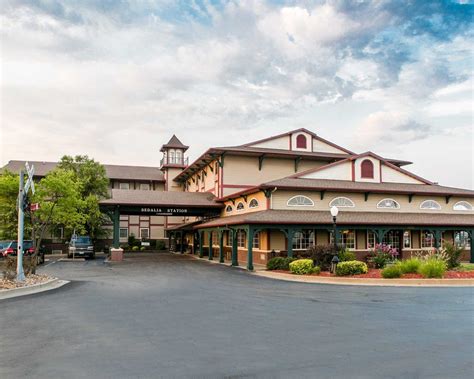 Suburban Hotels in Sedalia, MO by Choice Hotels