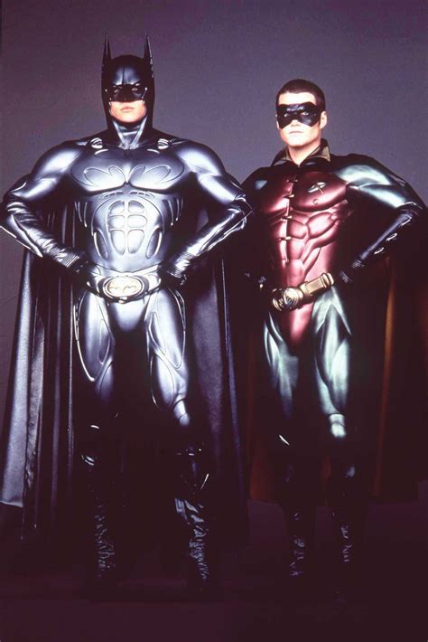 Descubrir 35+ imagen batman de 1995 - Abzlocal.mx