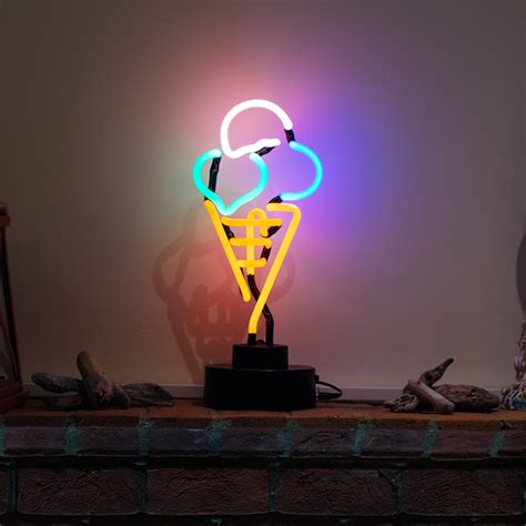 Neon-Sculptures-465.jpg – My Dad Rocks