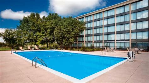 Hotels near Kansas City Airport | Four Points by Sheraton Kansas City Airport