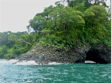 Photos Panama | Layback Travel | Surf Travel Magazine