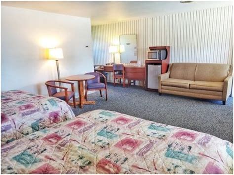 BAY MOTEL - Updated 2018 Prices & Hotel Reviews (Green Bay, WI ...