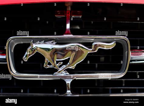 Ford Mustang Logo of a Horse Stock Photo: 55546012 - Alamy