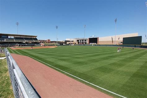 Texas Aggie Baseball - Good Bull Hunting