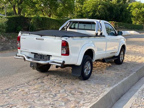 Toyota Hilux Legend 45 (2014) Single Pick Up Truck - SAVEMARI