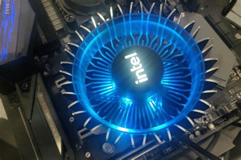 More metal, no push-pins; Intel's upcoming Core i9 coolers - HWCooling.net