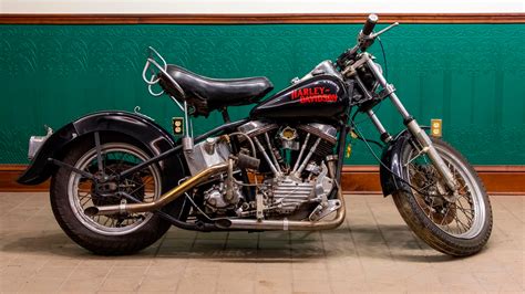 1953 Harley-Davidson Panhead Rigid - CLASSIC.COM