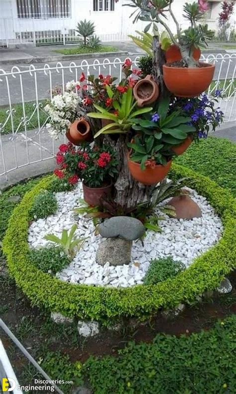 30 Wonderful DIY Ideas With Stone Flower Beds | Engineering Discoveries