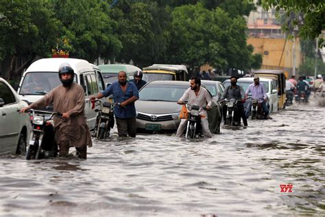 PAKISTAN - KARACHI - HEAVY RAIN #Gallery - Social News XYZ