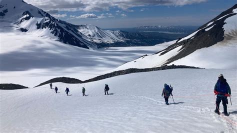 Te Hauhunga—Girls* on Ice Aotearoa prepares for its first expedition ...