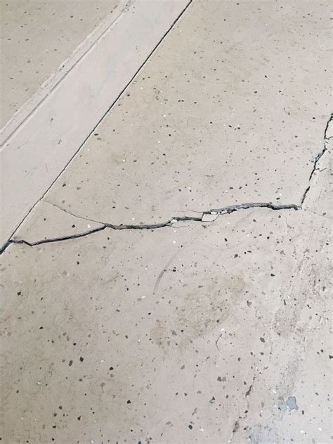 Sealing cracks in concrete | Hometalk