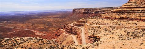 Moki Dugway, is a scenic road in Utah - Roads - Roadstotravel