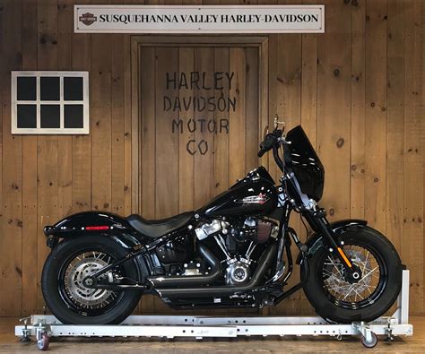 2018 Harley-Davidson® FLSL Softail® Slim® (Vivid Black), Harrisburg ...