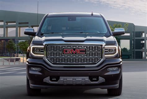 GMC Sierra 1500 and GMC Sierra 1500 Denali Get Enhanced for the 2017 Model Year - autoevolution