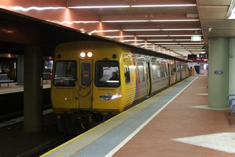 Adelaide Metro suburban trains - Wongm's Rail Gallery