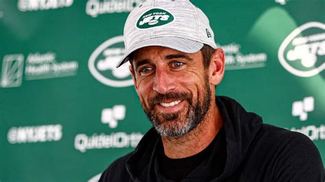 Aaron Rodgers hints at possibility of 3-4 years with NY Jets