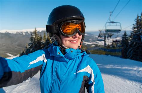 Top 5 Best Photochromic Ski Goggles For Sunny Days 2024