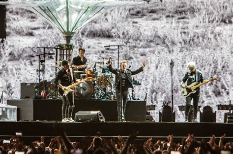 Flipboard: U2 Joshua Tree review Melbourne: It's one love, you've got to share it