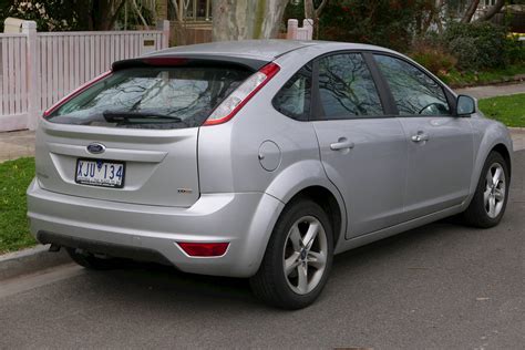 2009 Ford Focus SE 4dr Sedan 5-spd manual w/OD