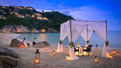 Romantic Private Beach Dining Koh Samui | Banyan Tree Samui