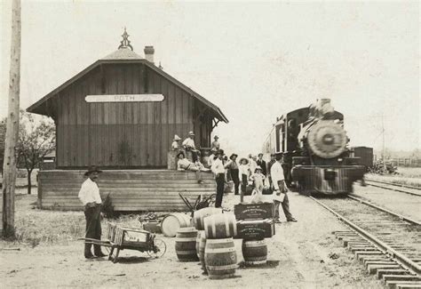 Poth Texas 1910 | Train depot, Railroad history, Train