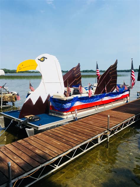 Pin by Lisa Craig on 4th of July | Boat parade, Boat decor, Parade float