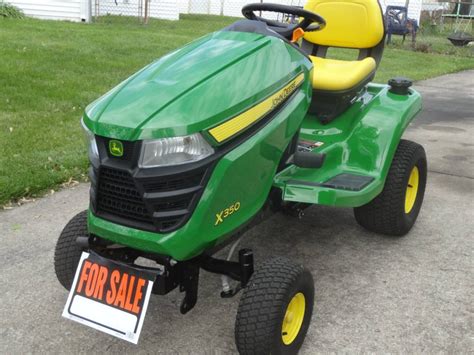 John Deere X350 riding mower pristine condition - RonMowers