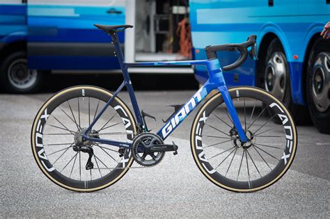 Giant’s new Propel is an all-out aero bike that weighs 6.8kg | Cyclist