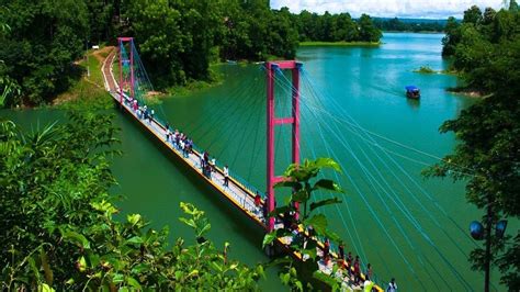 A better vew of Rangamati hanging bridge : r/naturepics