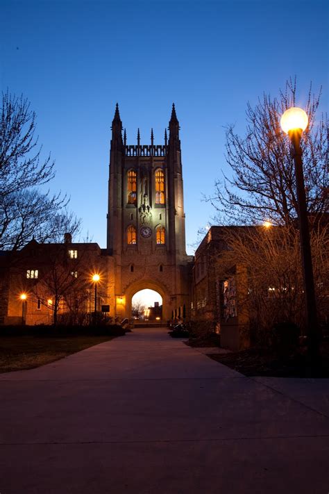 Wake up it's your turn to drive...: Nights shots at Mizzou Campus- Joel