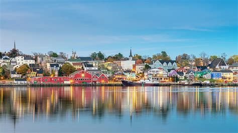 Panoramic view of the waterfront in Lunenburg, Nova Scotia | Peapix