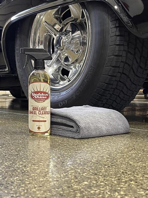 Golden Shine Brilliant Car Wheel Cleaner, Best Car Wheel Cleaner Spray ...