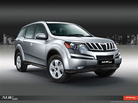 AUTOVELOs: Mahindra XUV 500 Price in INDIA 2012