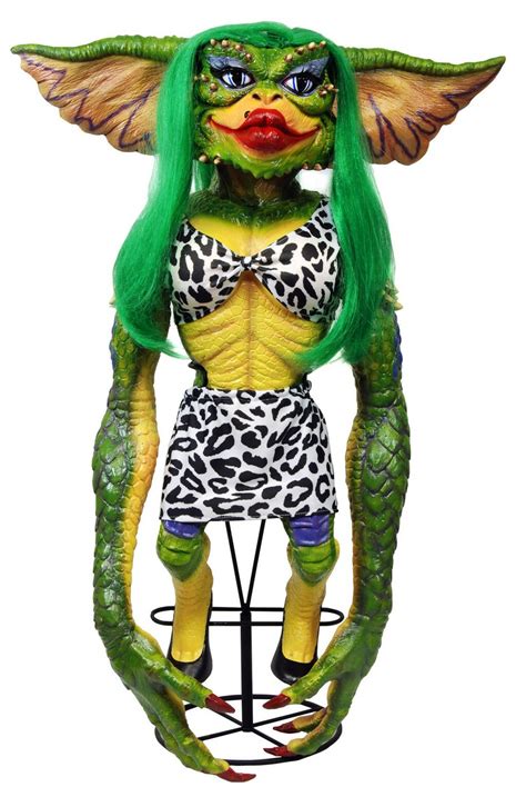 Gremlins 2: Greta the Female Gremlin Stunt Puppet Prop Replica - NECA ...