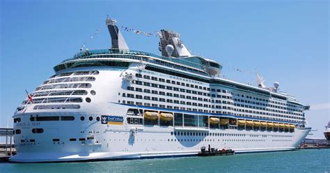 ROYAL CARIBBEAN "VOYAGER OF THE SEAS"