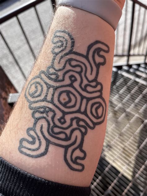 Ah, I see we’re sharing our sigil tattoos! : r/ShadowoftheColossus