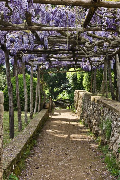 Villa Cimbrone Gardens, Ravello, Italy — Stock Photo © karambol #2708474