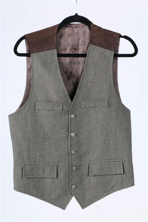 Men's Designer Vests | EBTH