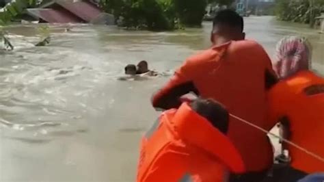 Philippines: Dozens dead as powerful typhoon brings widespread destruction | World News | Sky News