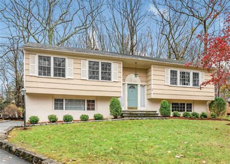 2 Katonah Homes With Lots of Space and Perfect Locations